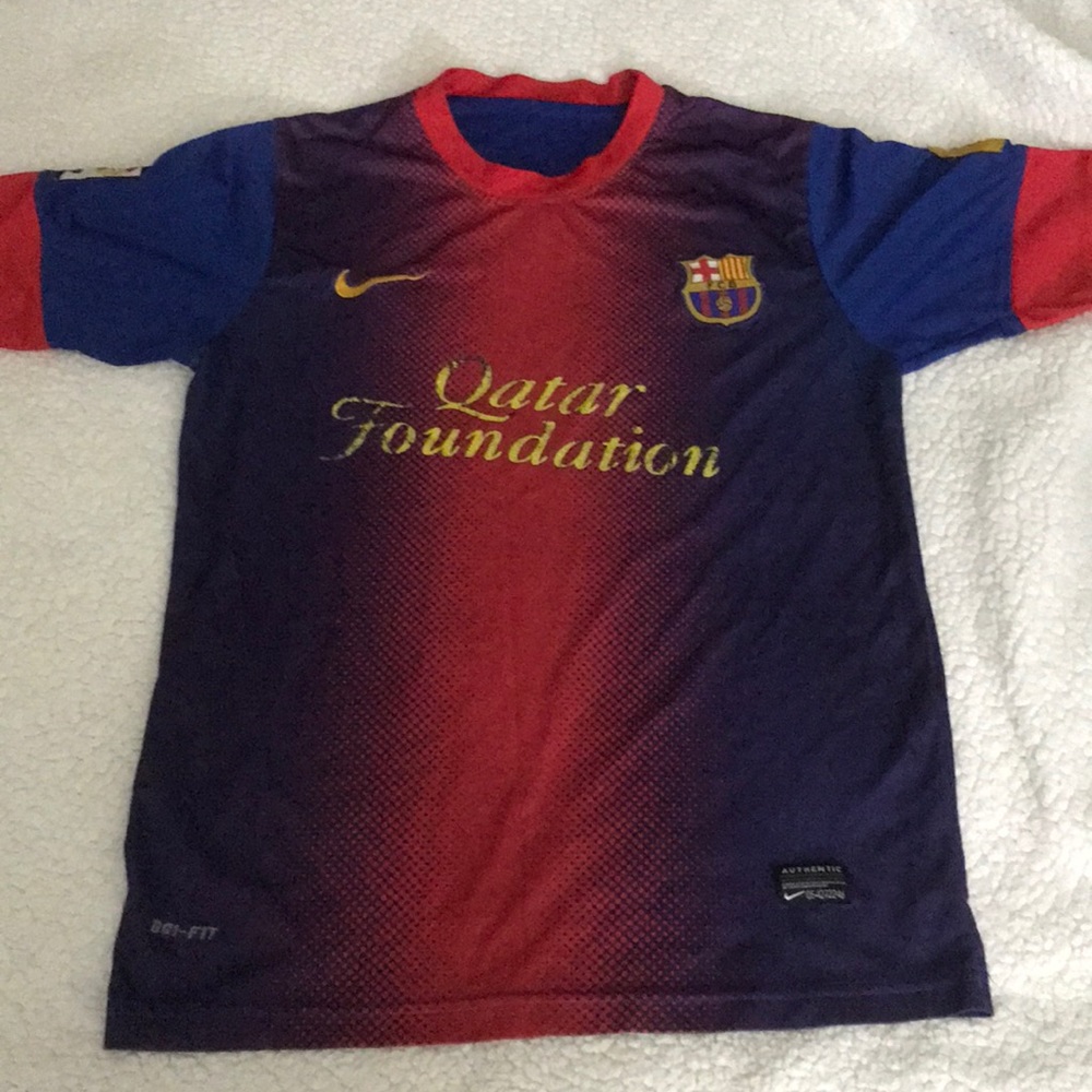 Men’s soccer jersey.